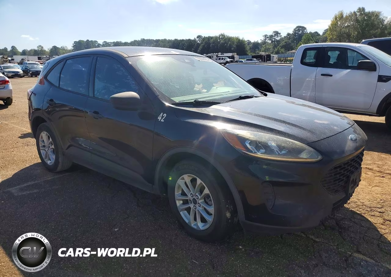 2020 Ford Escape S VIN:1FMCU0F63LUA54835 - 4