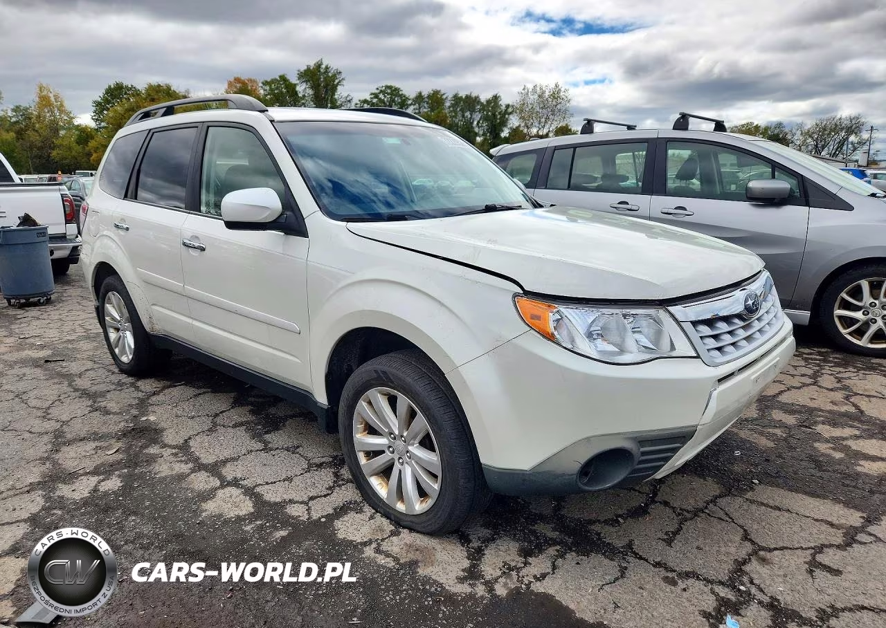 2012 Subaru Forester 2.5X Premium VIN:JF2SHADC2CH466029 - 4