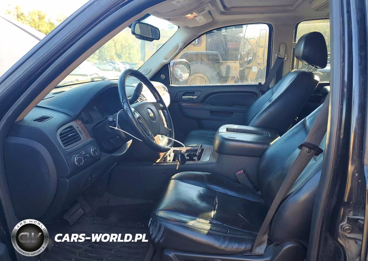 2010 Chevrolet Tahoe K1500 Ltz VIN:1GNUKCE0XAR205805 - 7