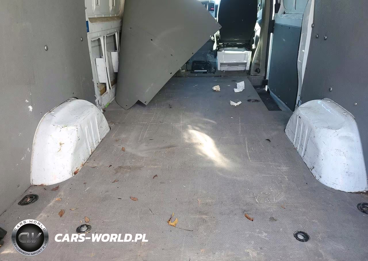 2012 Mercedes-Benz Sprinter 2500 Delivery Van VIN:WD3PE7CC8C5610471 - 10