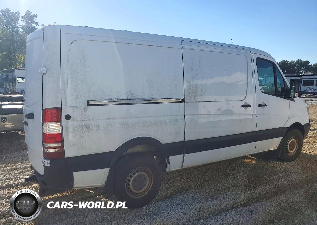2012 Mercedes-Benz Sprinter 2500 Delivery Van VIN:WD3PE7CC8C5610471 - 3