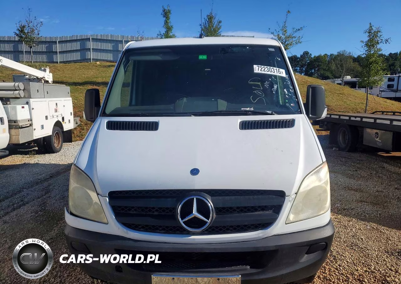 2012 Mercedes-Benz Sprinter 2500 Delivery Van VIN:WD3PE7CC8C5610471 - 5