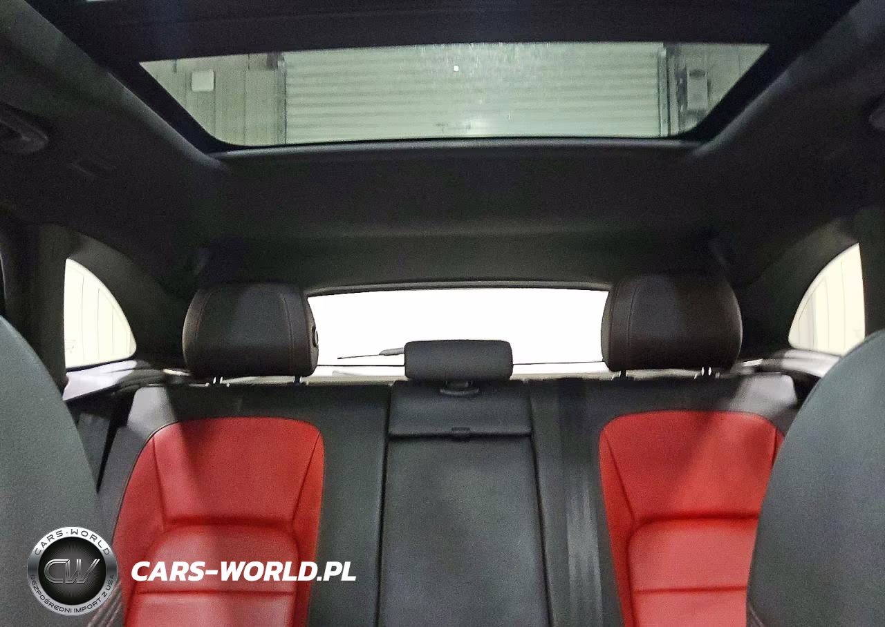 2018 Jaguar F-Pace R - Sport VIN:SADCL2GX6JA329434 - 10