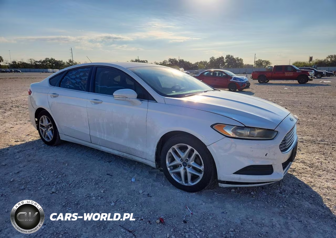 2015 Ford Fusion Se VIN:3FA6P0HD8FR229585 - 4