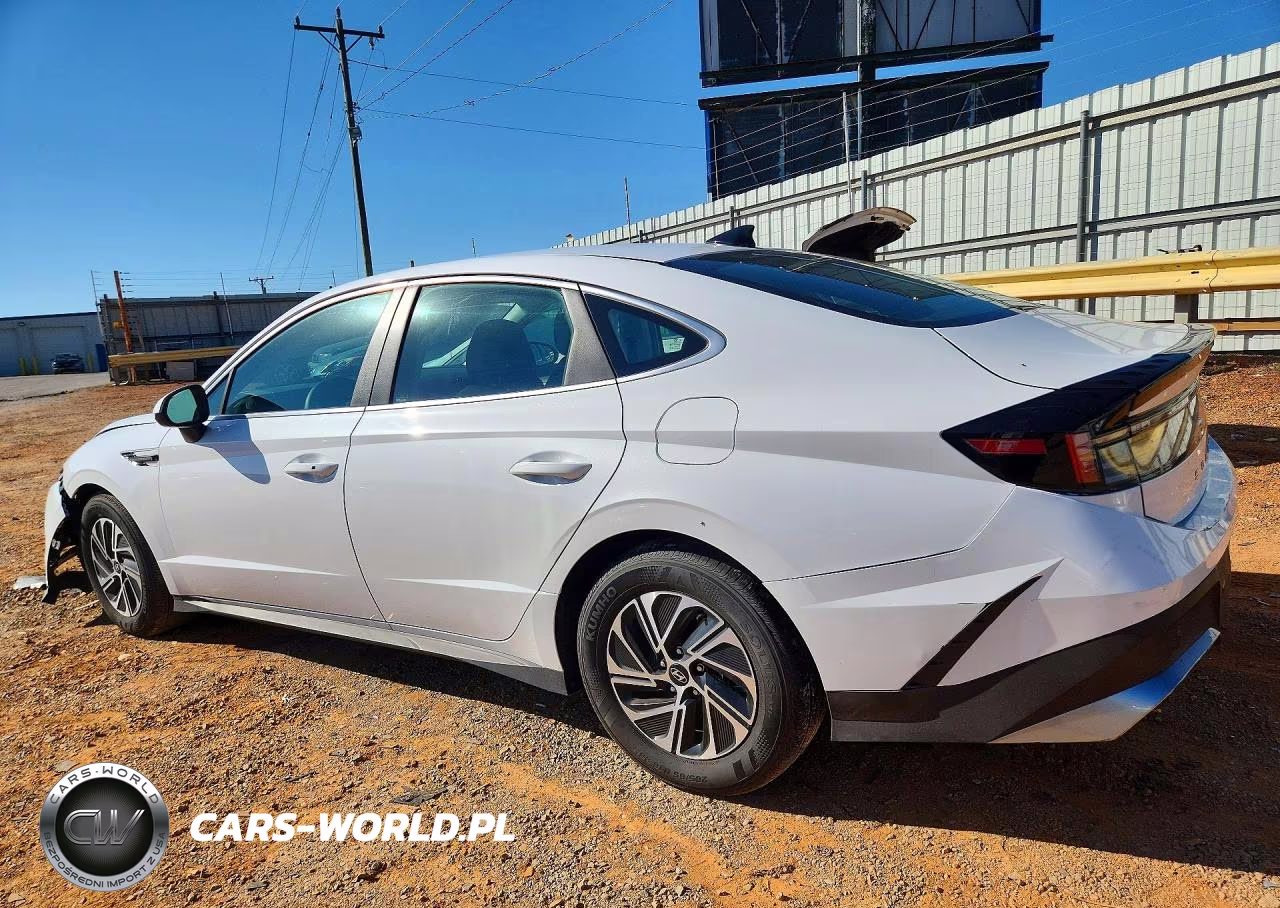 2026 Hyundai Sonata Hybrid Blue VIN:KMHL24JJ7TA168962 - 2