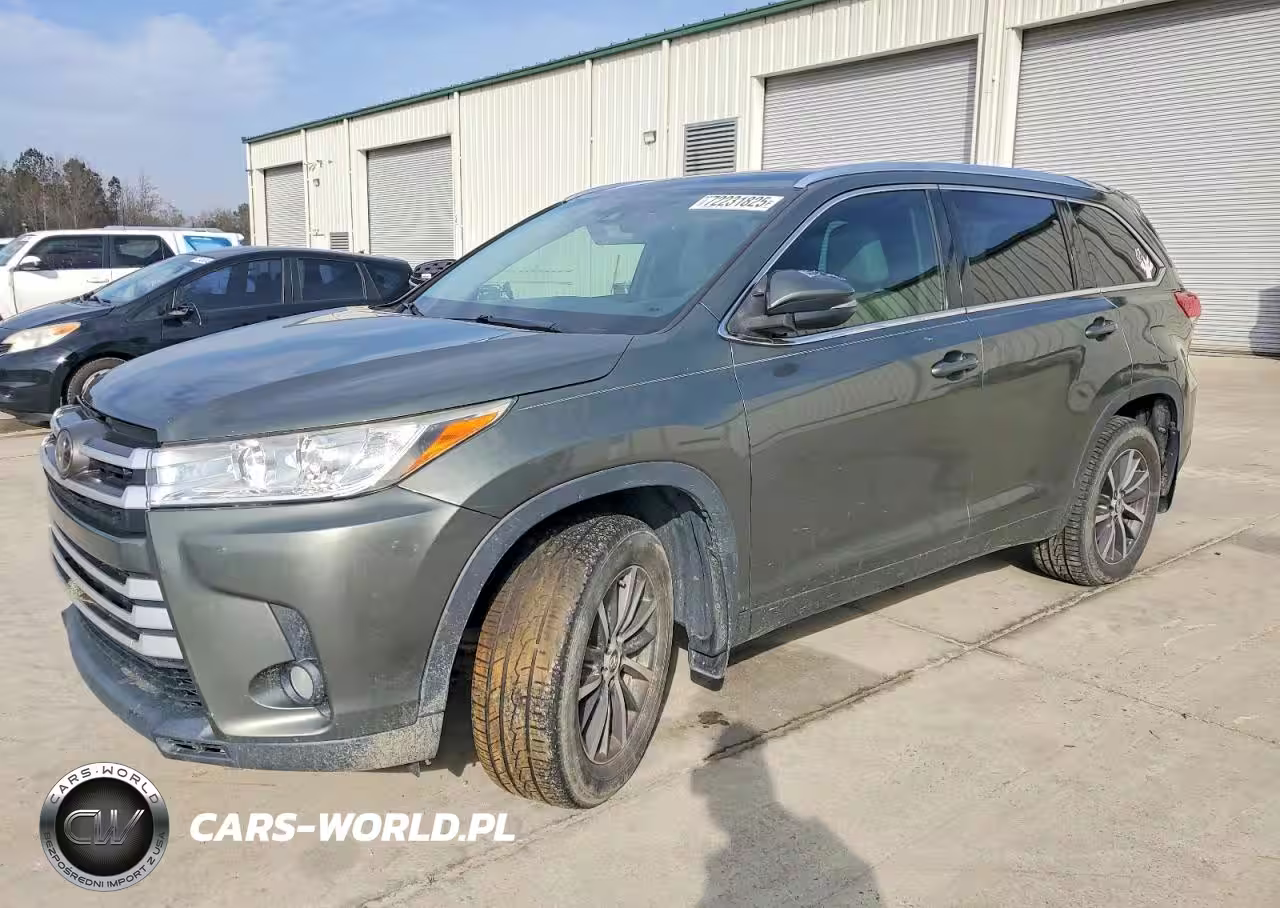 2018 Toyota Highlander Se