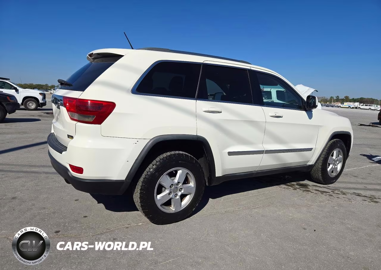 2011 Jeep Grand Cherokee Laredo VIN:1J4RR4GG2BC545989 - 3