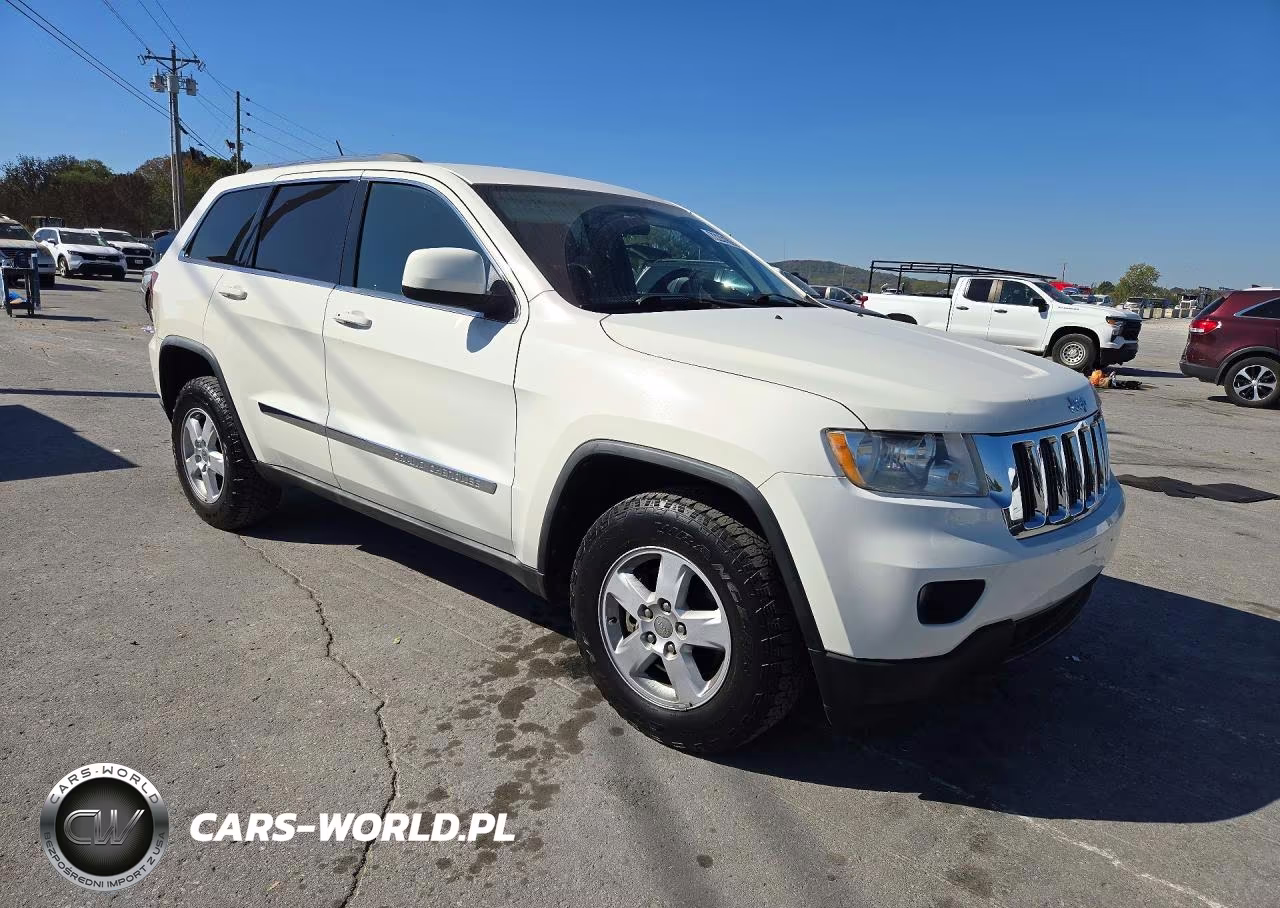 2011 Jeep Grand Cherokee Laredo VIN:1J4RR4GG2BC545989 - 4