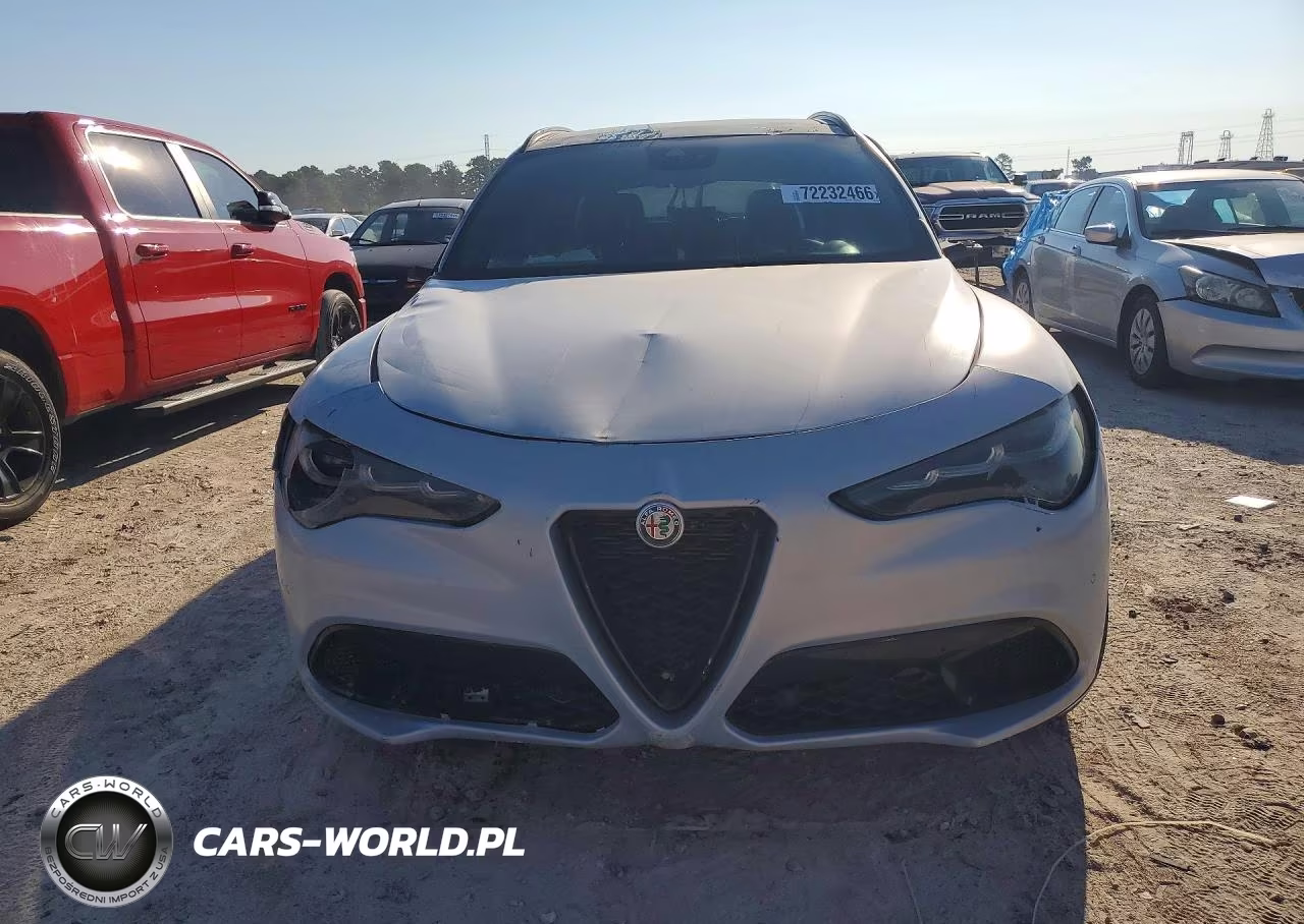 2024 Alfa Romeo Stelvio Ti VIN:ZASPAKBN8R7D75176 - 5