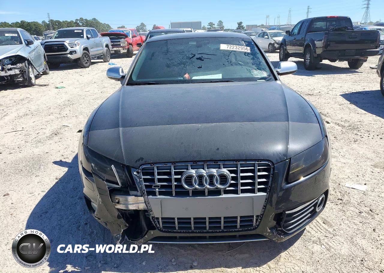 2011 Audi S5 Premium Plus VIN:WAUCVAFR2BA048071 - 5