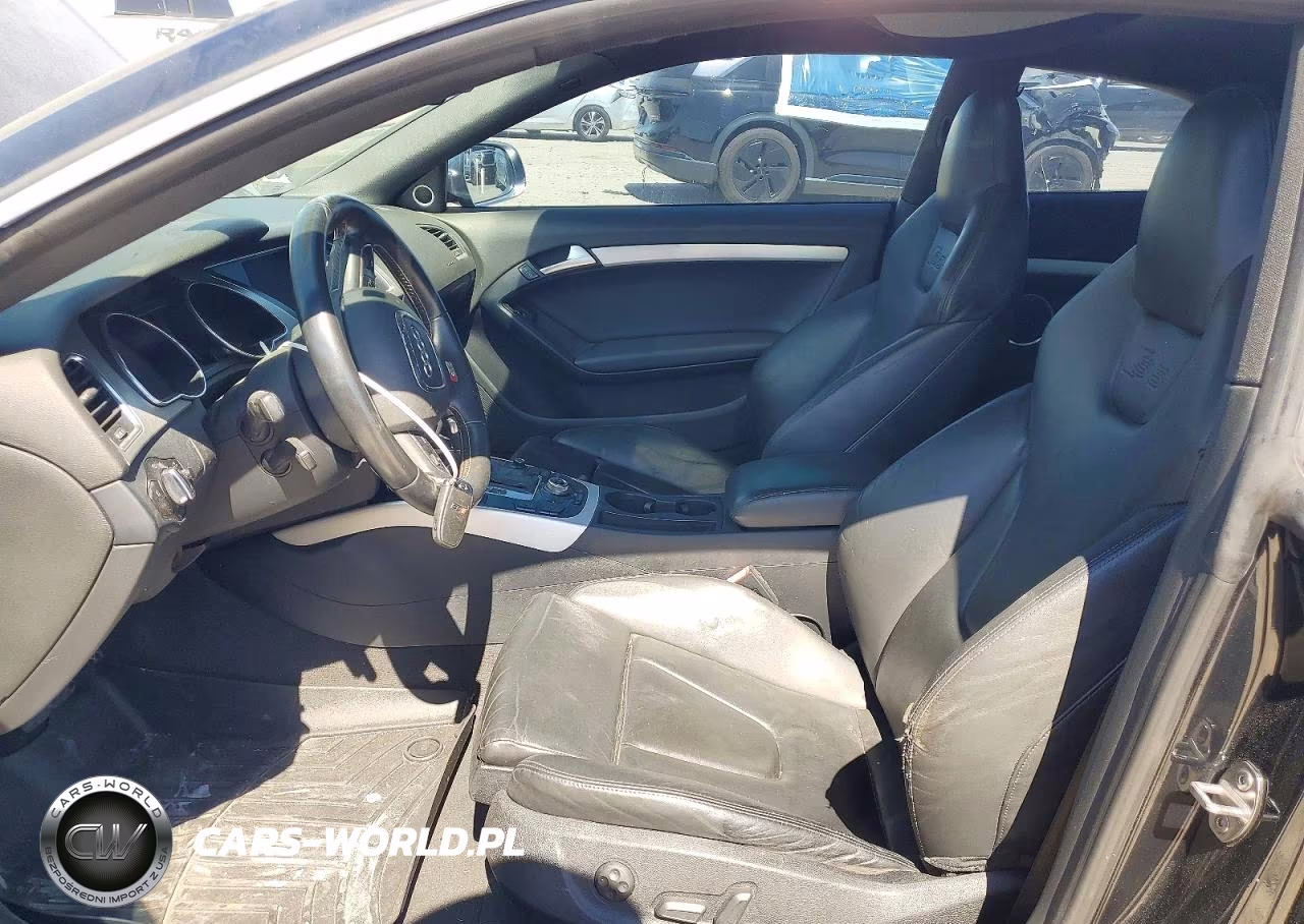 2011 Audi S5 Premium Plus VIN:WAUCVAFR2BA048071 - 7