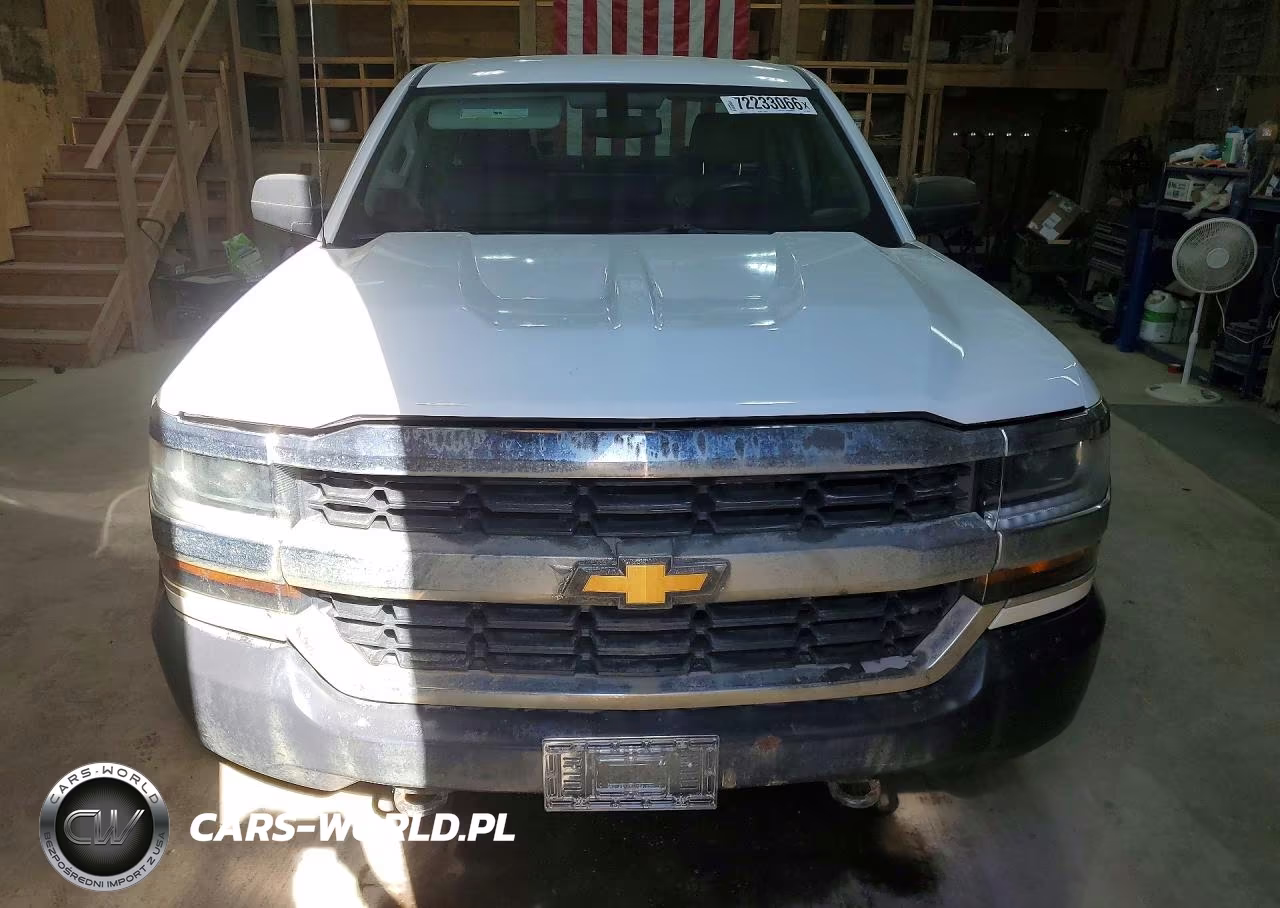 2018 Chevrolet Silverado K1500 VIN:1GCVKNEC4JZ198191 - 5