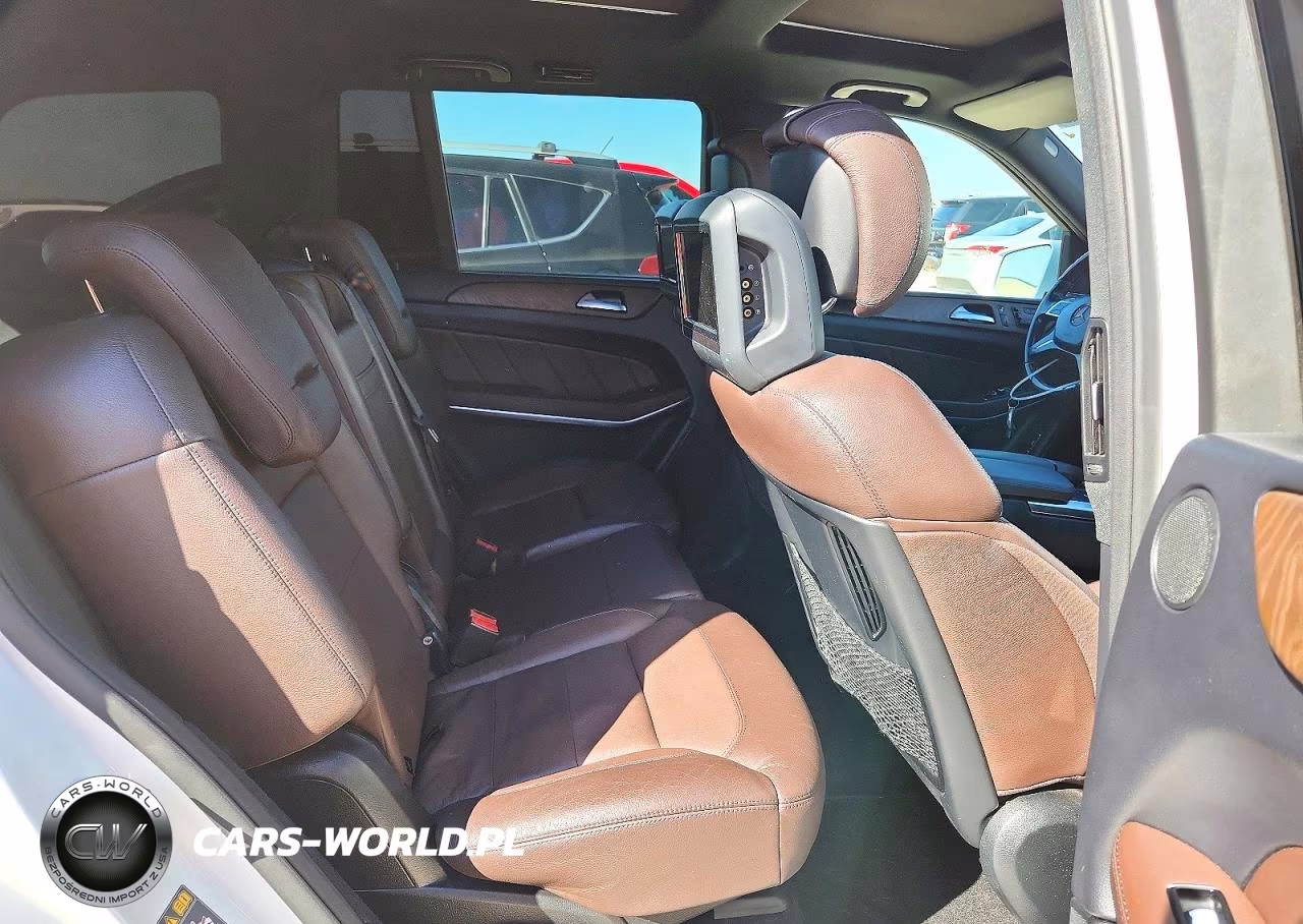 2015 Mercedes-Benz Gl 550 4Matic VIN:4JGDF7DE8FA551533 - 10