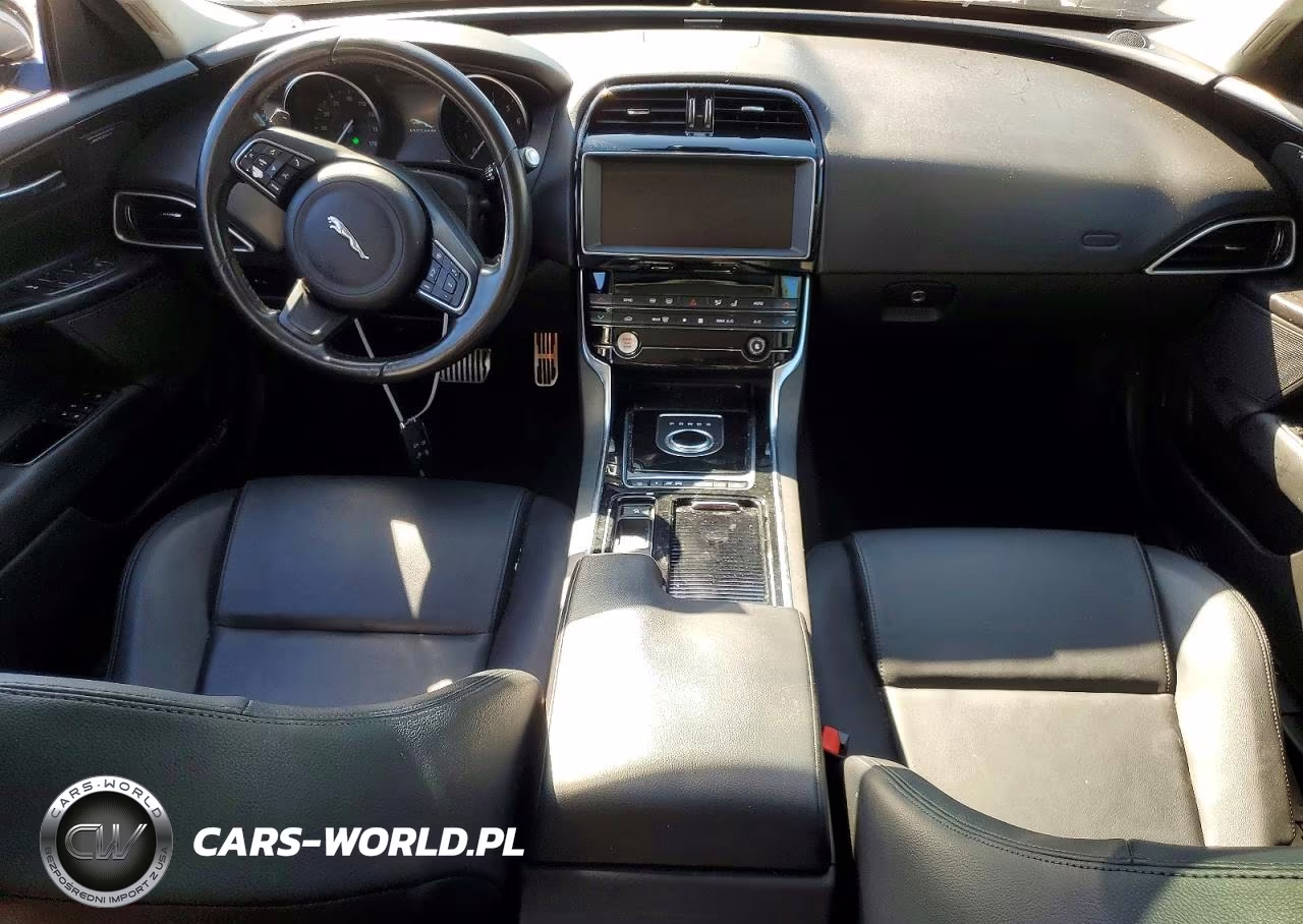 2019 Jaguar Xe Premium VIN:SAJAJ4FX1KCP46733 - 8