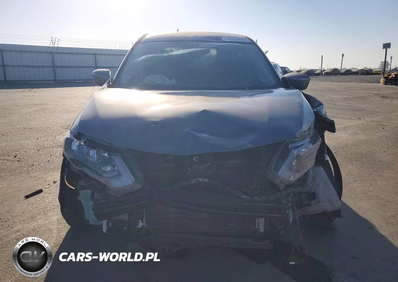 2018 Nissan Rogue S VIN:KNMAT2MT3JP512646 - 5