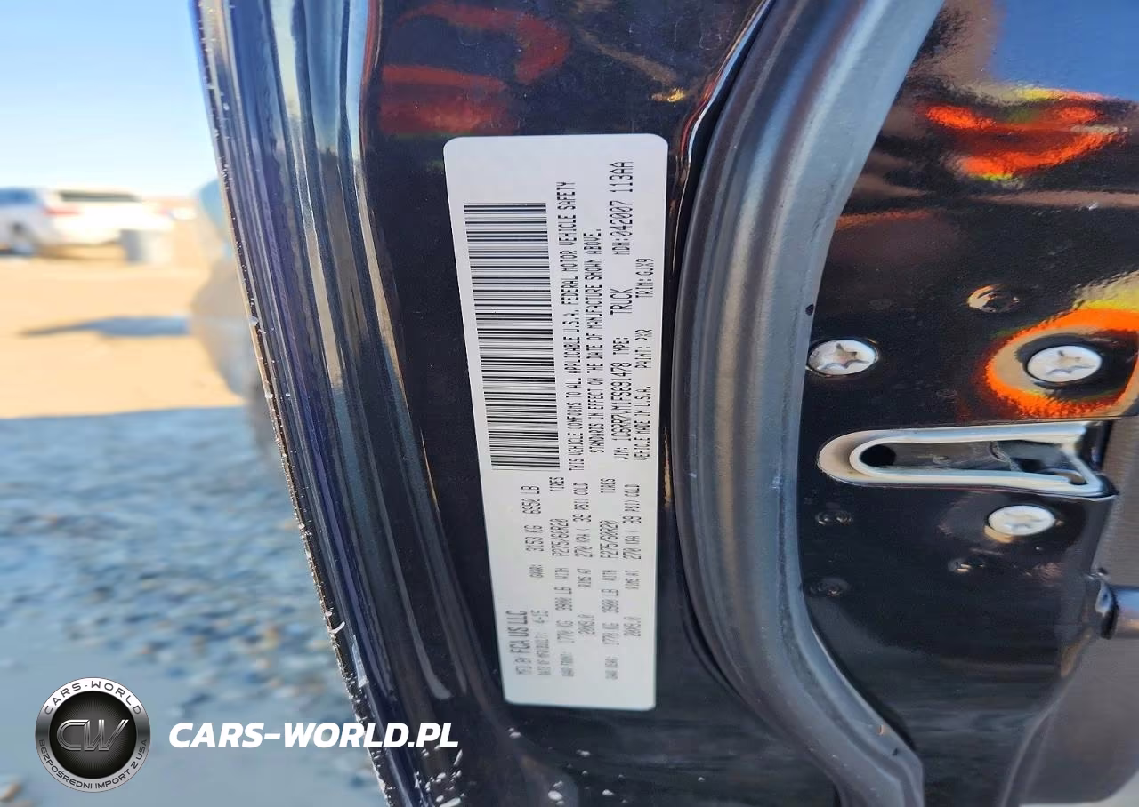 2015 Ram 1500 Laramie VIN:1C6RR7VM1FS691478 - 12