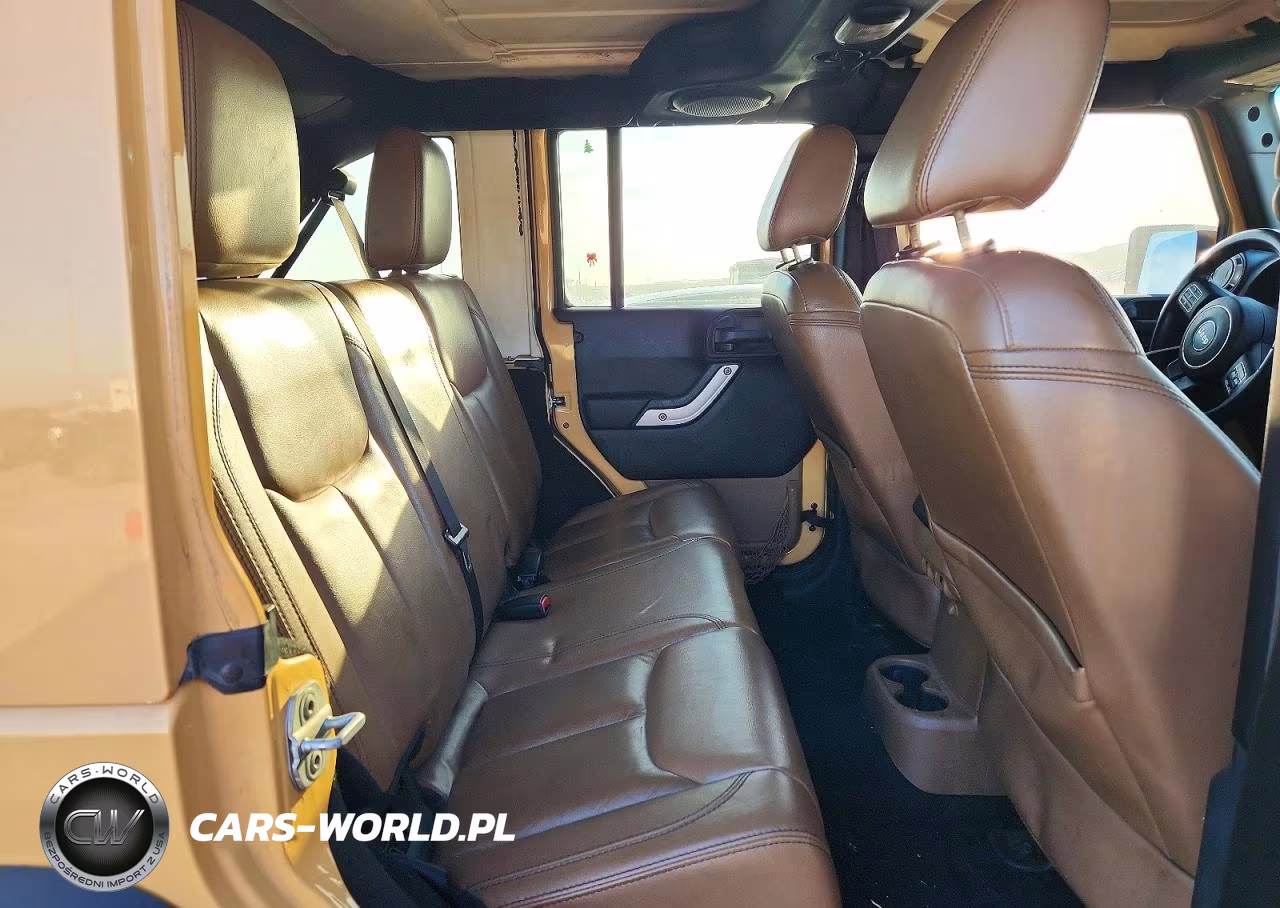 2014 Jeep Wrangler Unlimited Sahara VIN:1C4BJWEG5EL110854 - 11