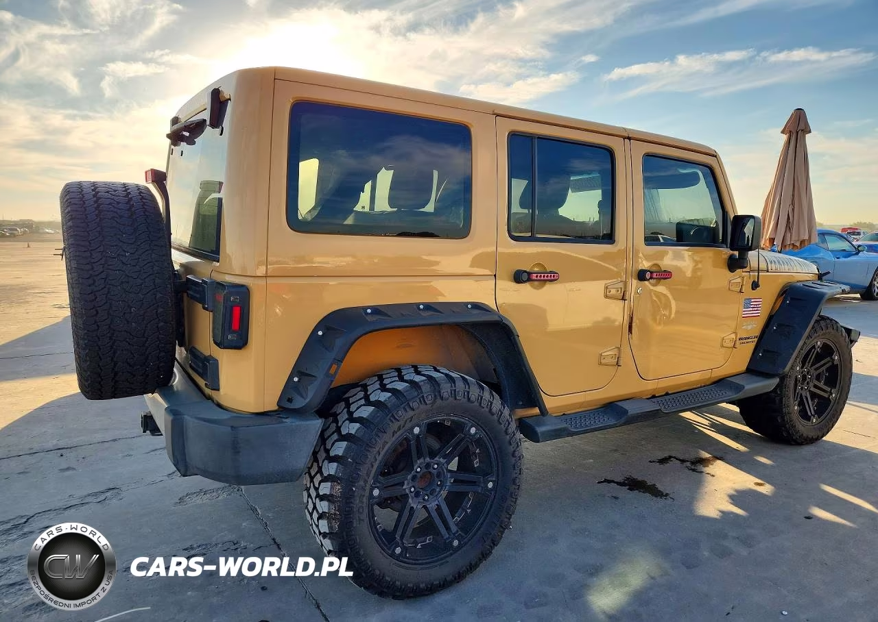 2014 Jeep Wrangler Unlimited Sahara VIN:1C4BJWEG5EL110854 - 3