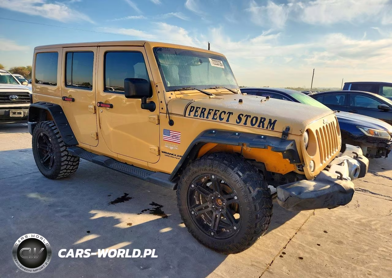 2014 Jeep Wrangler Unlimited Sahara VIN:1C4BJWEG5EL110854 - 4