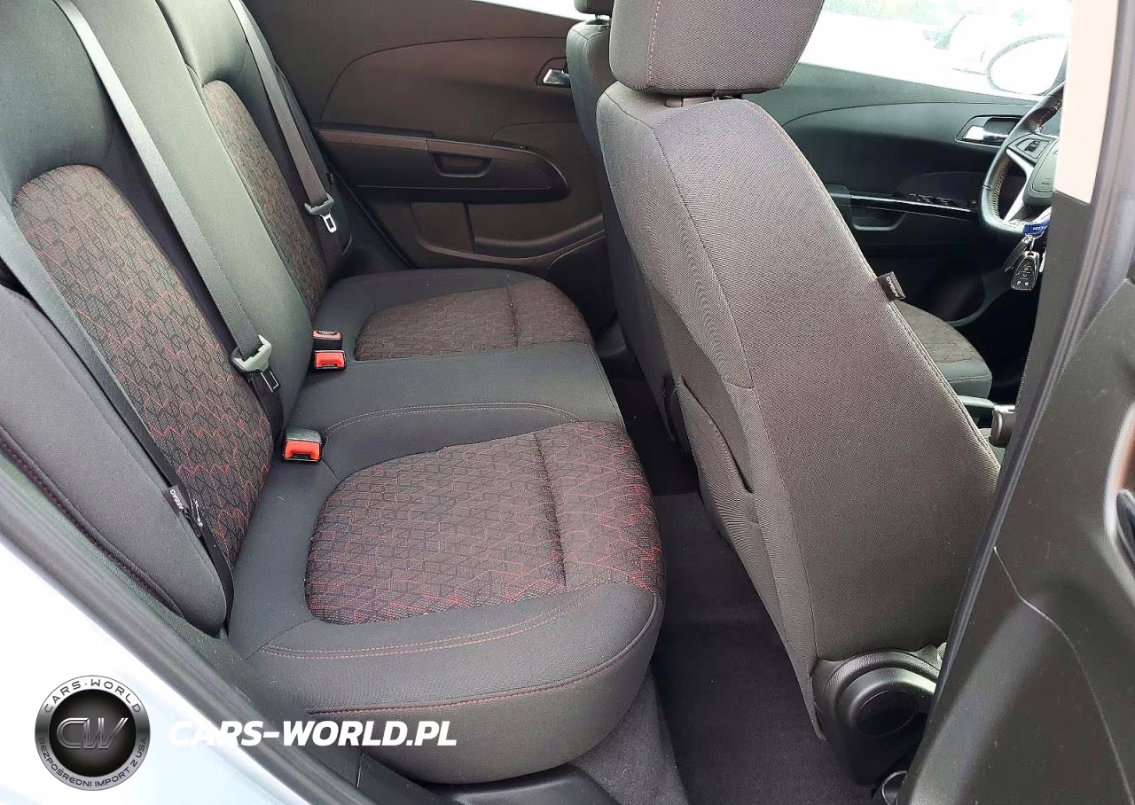 2018 Chevrolet Sonic Lt VIN:1G1JD5SH6J4118890 - 10