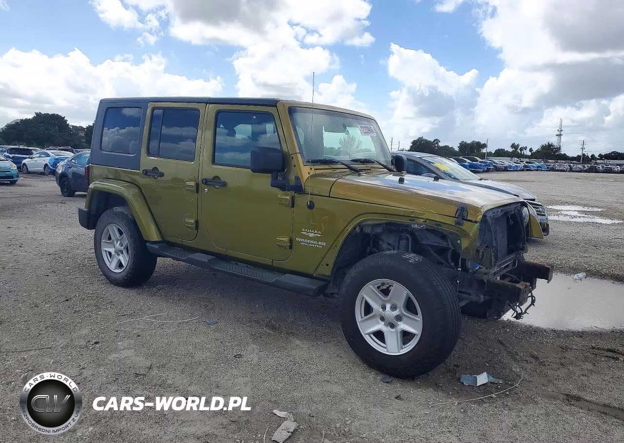 2008 Jeep Wrangler Unlimited Sahara VIN:1J8GA59138L506347 - 4