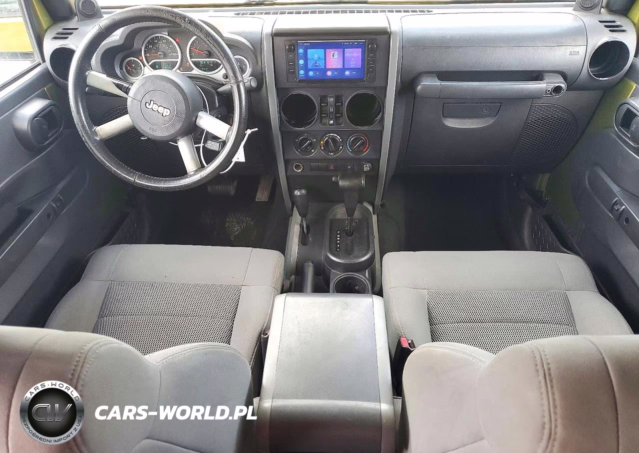 2008 Jeep Wrangler Unlimited Sahara VIN:1J8GA59138L506347 - 8