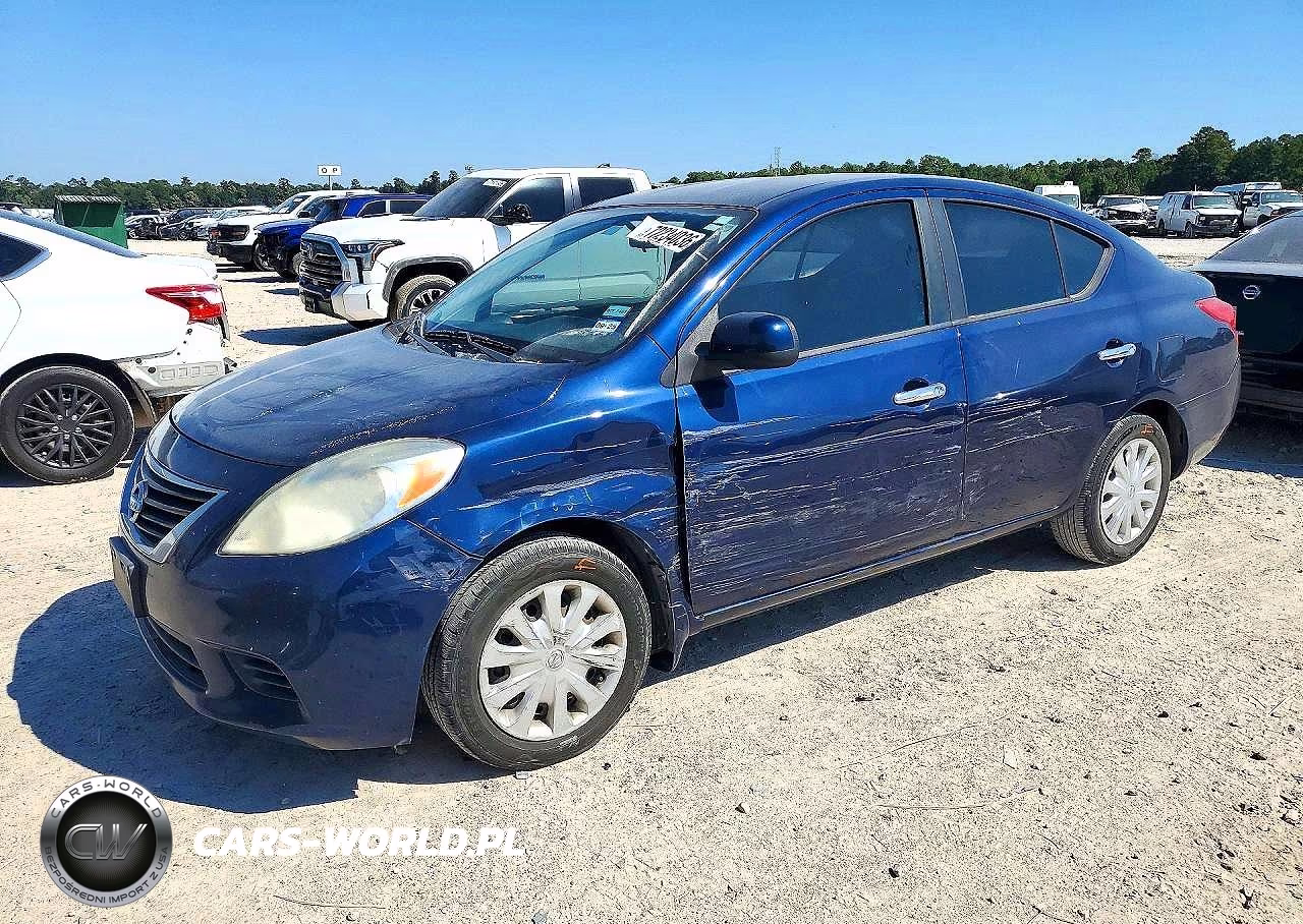 2012 Nissan Versa 1.6 S – zdjęcie 1 z 12