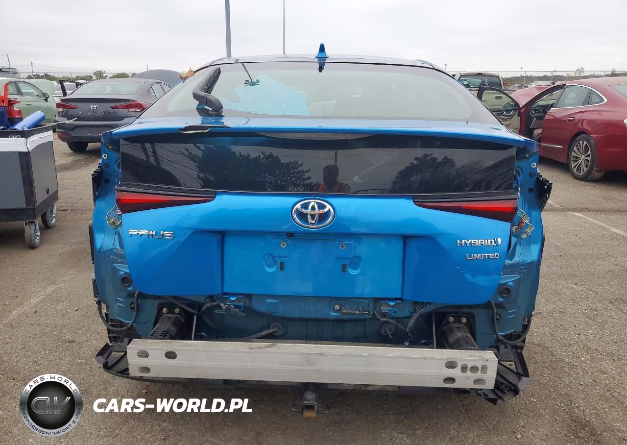 2020 Toyota Prius Limited VIN:JTDKARFU8L3124573 - 6