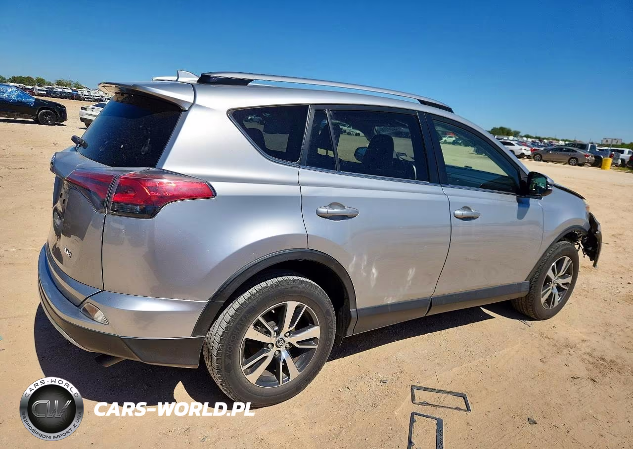 2018 Toyota Rav4 Xle VIN:JTMWFREV4JJ203406 - 3