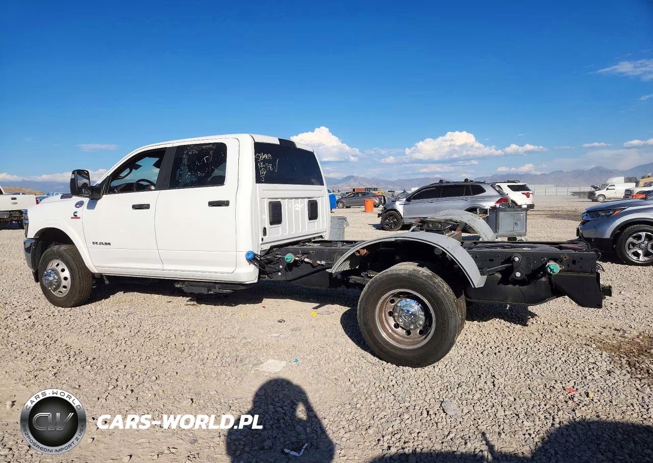 2025 Ram 3500 VIN:3C7WRTCL1SG586409 - 2