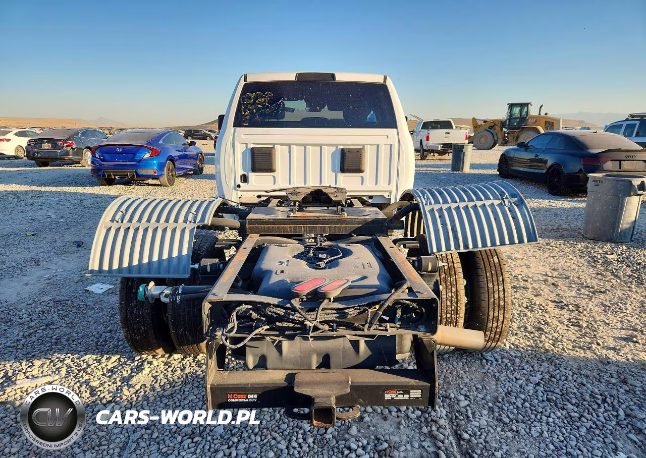 2025 Ram 3500 VIN:3C7WRTCL1SG586409 - 6
