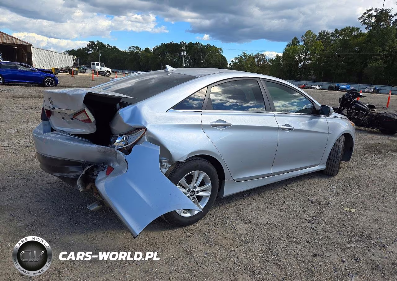 2014 Hyundai Sonata Gls VIN:5NPEB4AC8EH824290 - 3