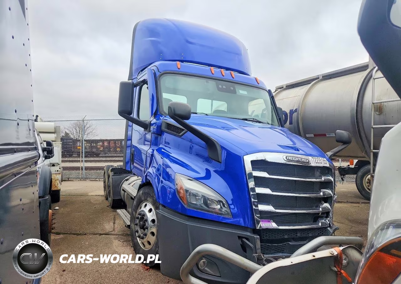 2022 Freightliner Cascadia 116 Semi Truck