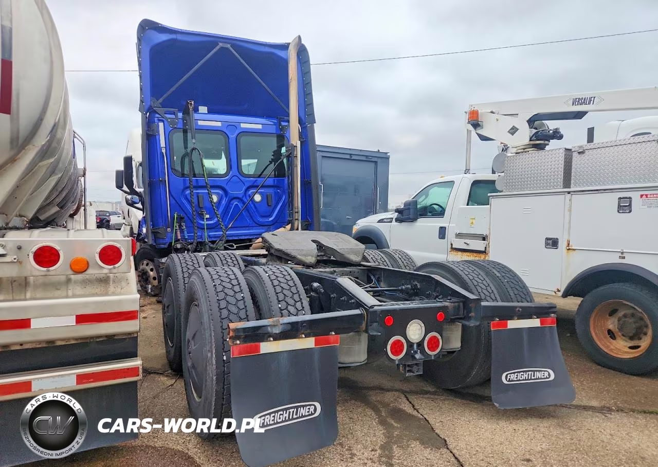 2022 Freightliner Cascadia 116 Semi Truck VIN:3AKJHTDV2NSNG5739 - 3