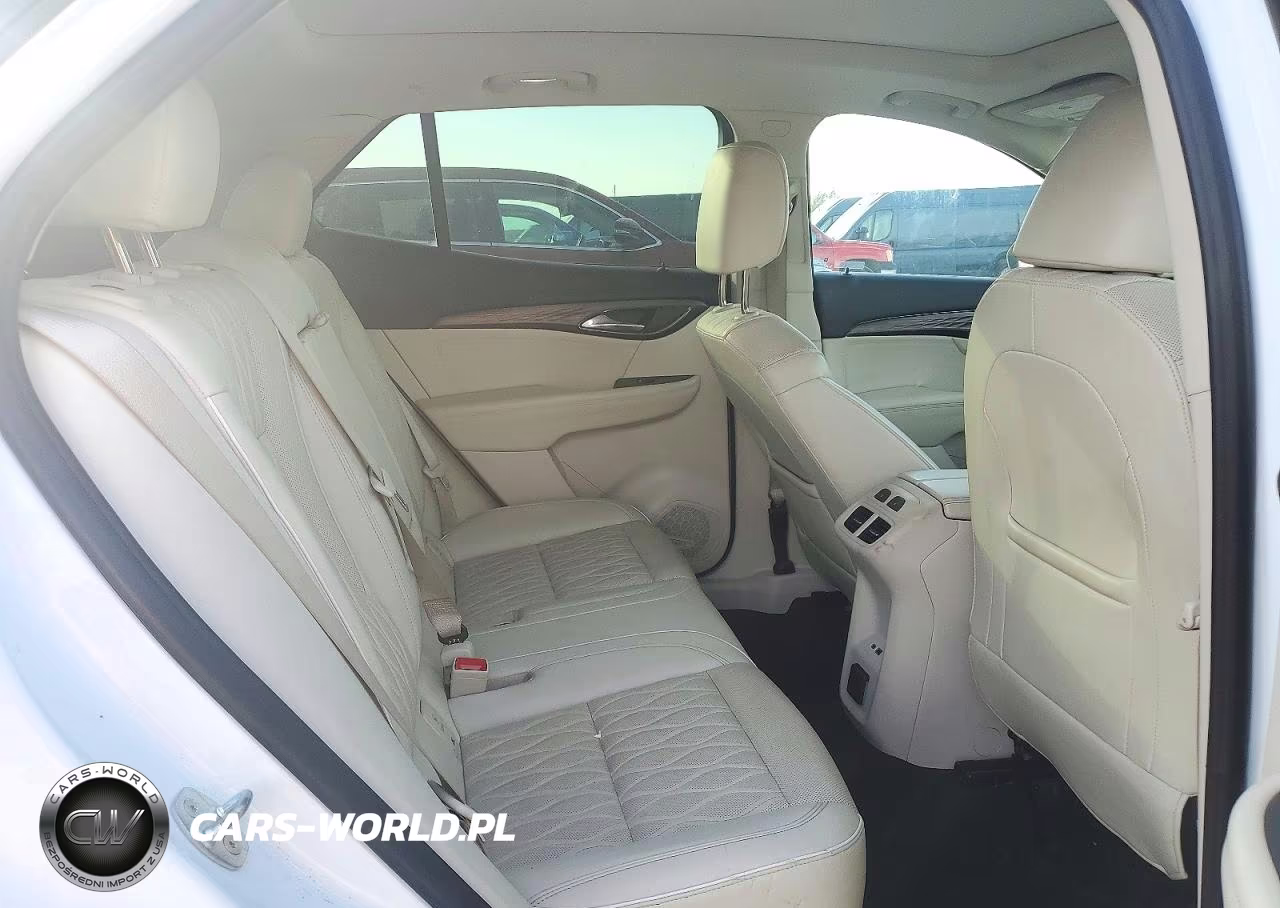 2023 Buick Envision Avenir VIN:LRBFZSR42PD068271 - 11
