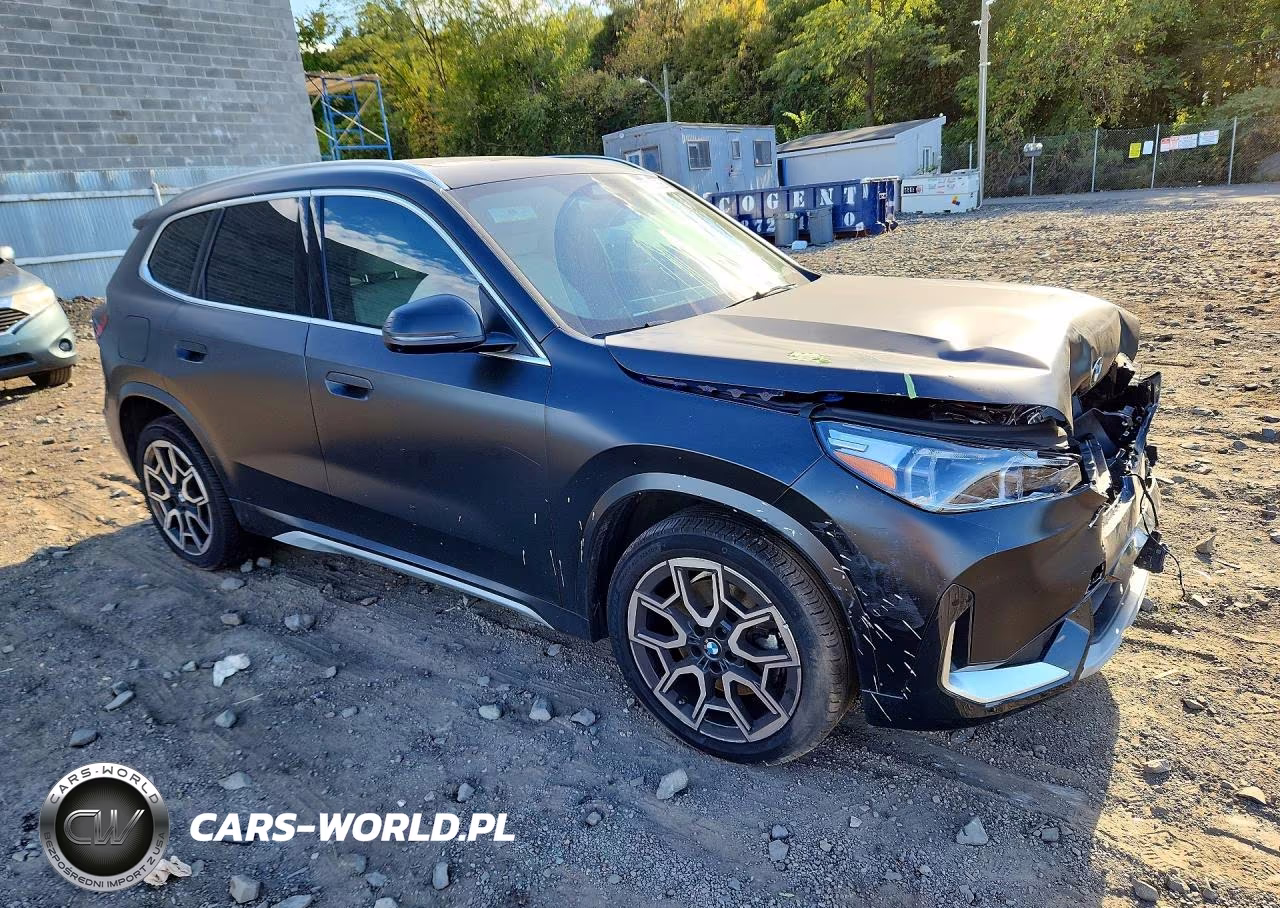 2026 BMW X1 xDrive28I VIN:WBX73EF05T5422639 - 4