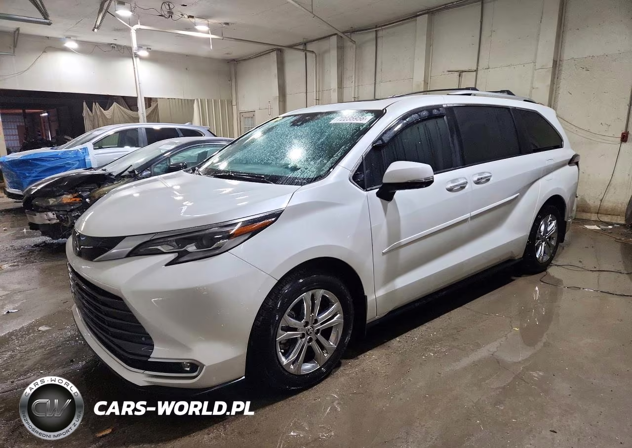 2022 Toyota Sienna Platinum 7-Passenger – zdjęcie 1 z 13