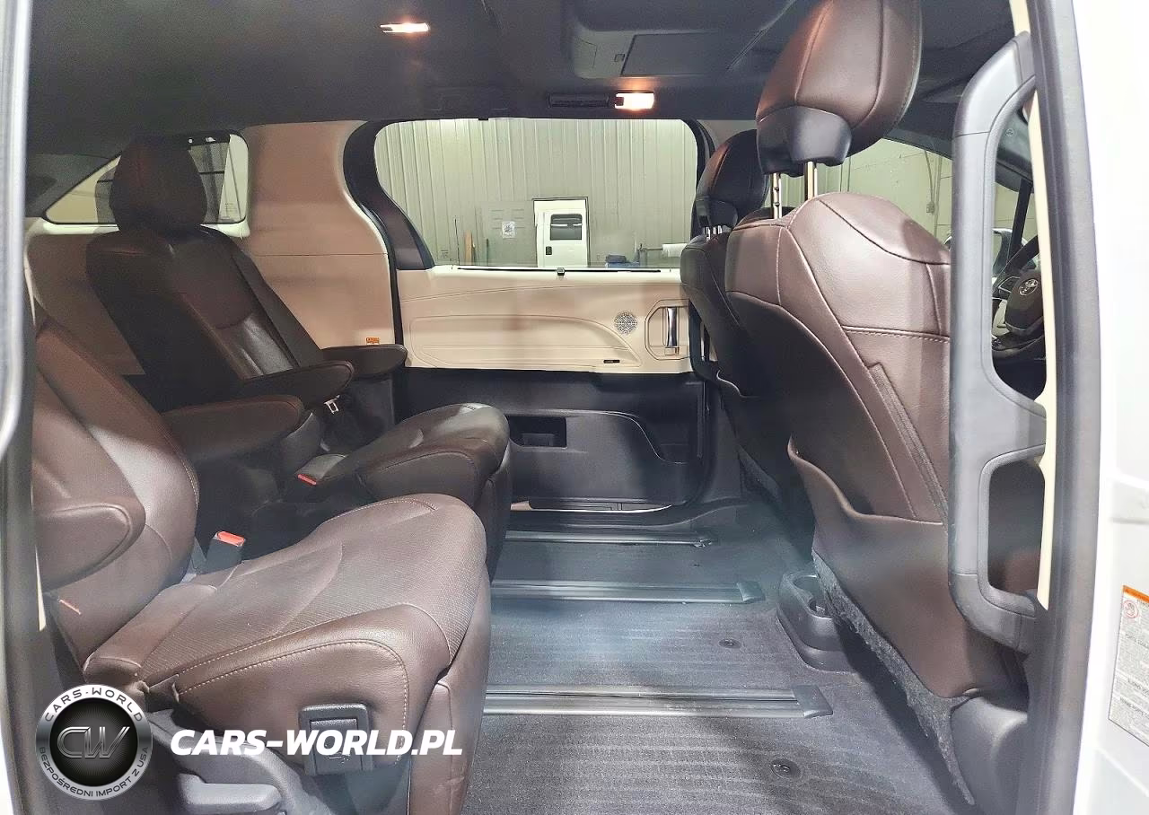2022 Toyota Sienna Platinum 7-Passenger VIN:5TDESKFC2NS066972 - 11