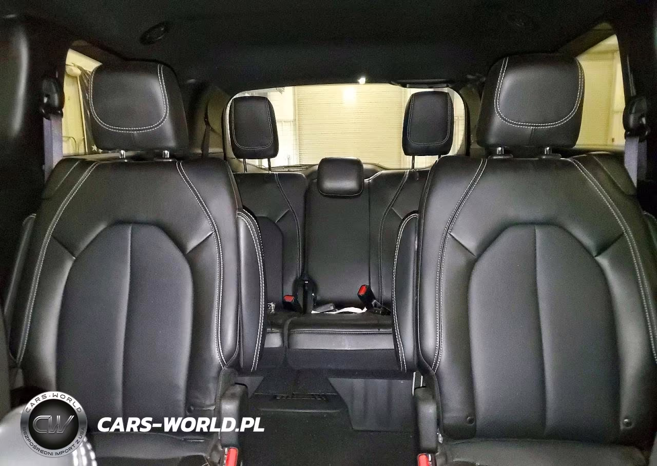 2025 Chrysler Voyager Lx VIN:2C4RC1CG7SR523599 - 10