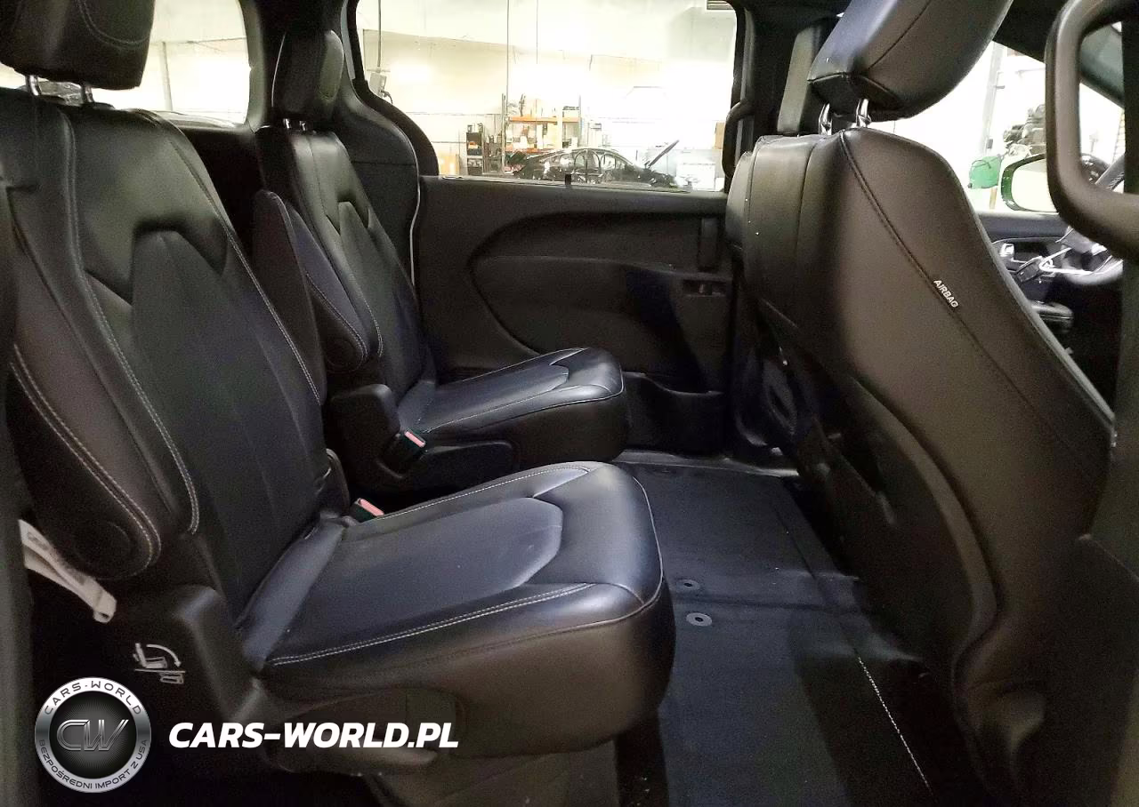 2025 Chrysler Voyager Lx VIN:2C4RC1CG7SR523599 - 11