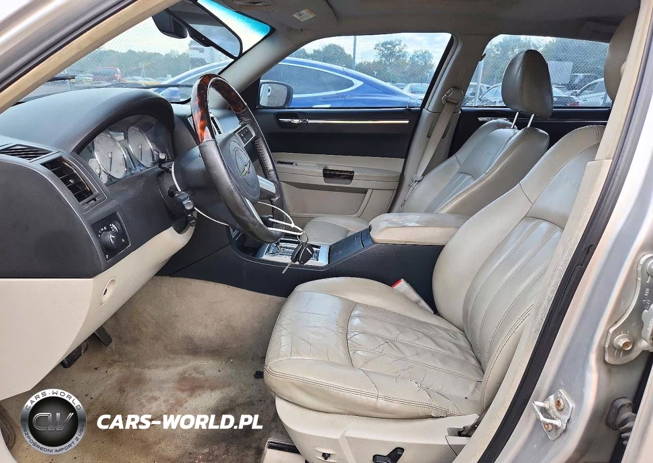 2007 Chrysler 300C VIN:2C3KA63H57H706045 - 7