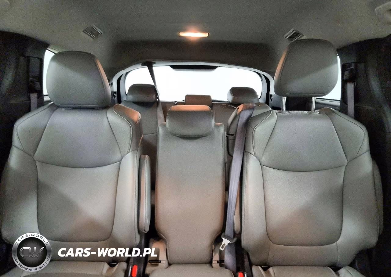 2025 Toyota Sienna Xle 8-Passenger VIN:5TDYRKEC6SS238586 - 10