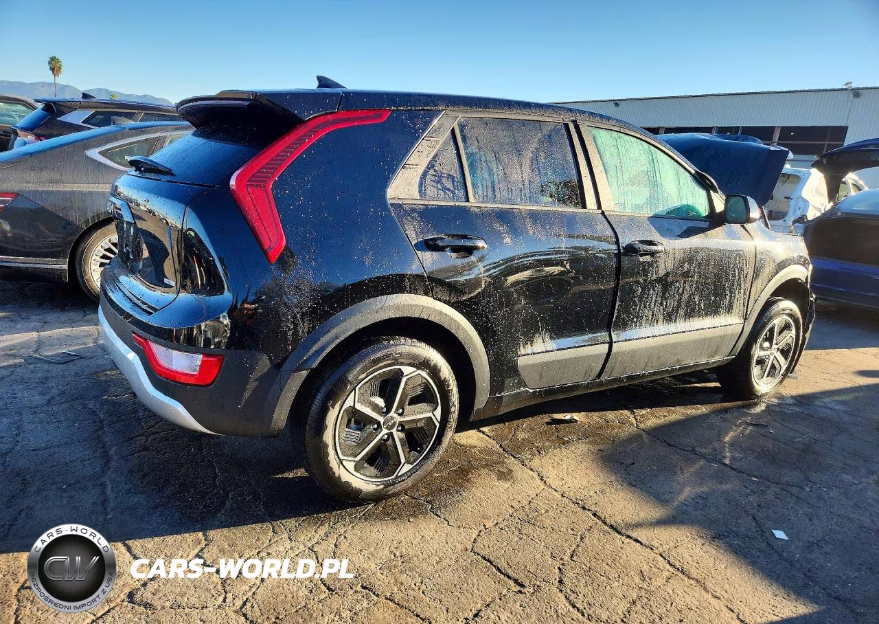 2026 Kia Niro Lx VIN:KNDCP3LE2T5359939 - 3