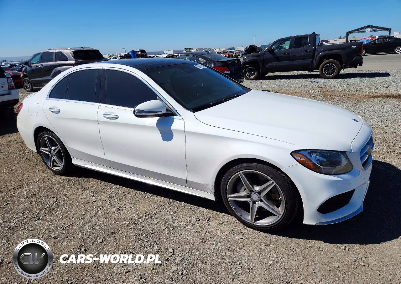 2017 Mercedes-Benz C 300 VIN:55SWF4JB6HU205916 - 4