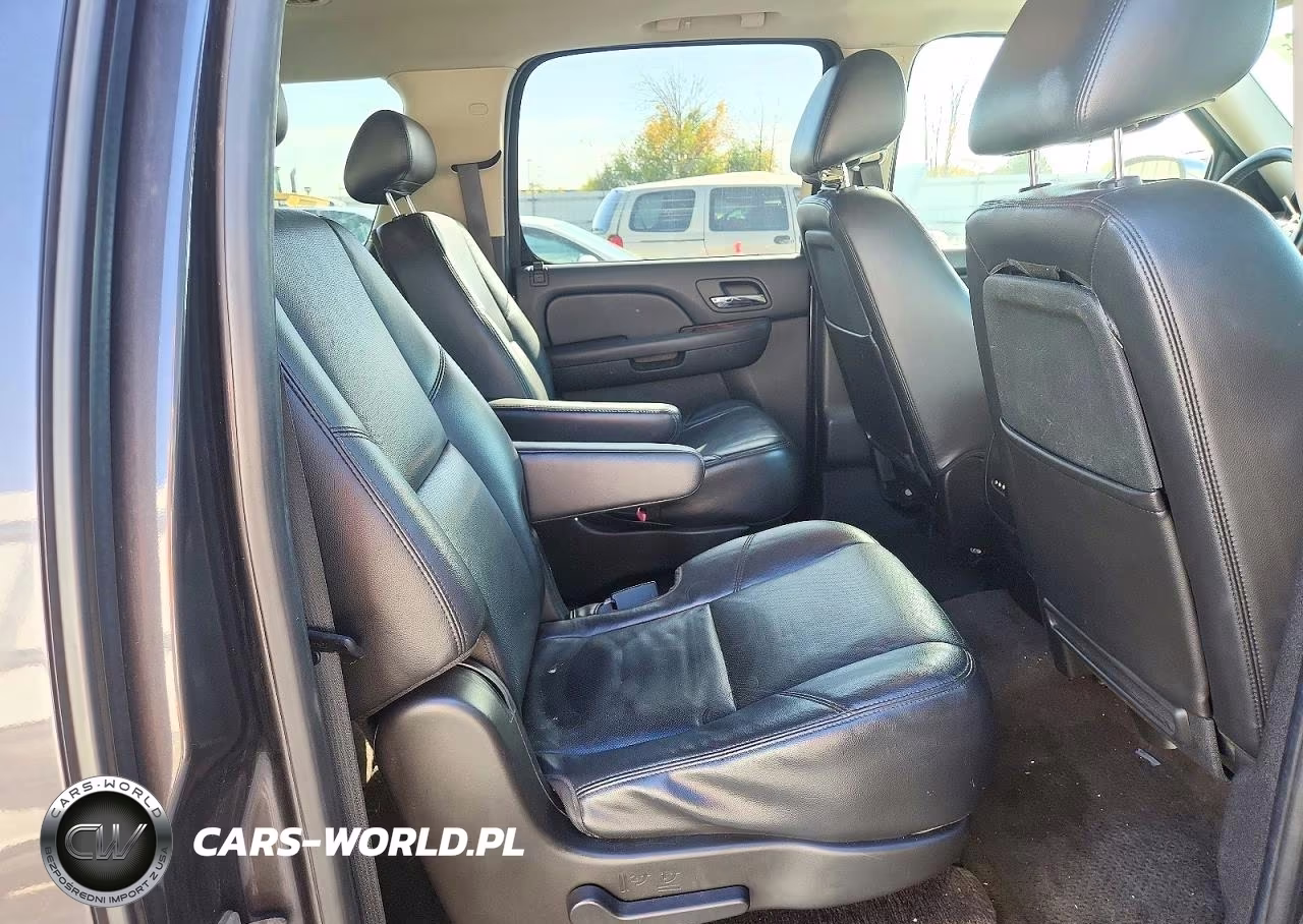 2010 Chevrolet Suburban K1500 Ltz VIN:1GNUKKE36AR103826 - 11