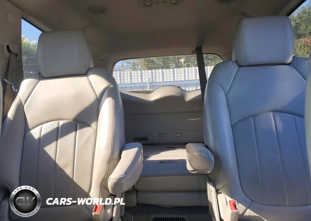 2011 Buick Enclave Cxl VIN:5GAKRBED0BJ207623 - 10