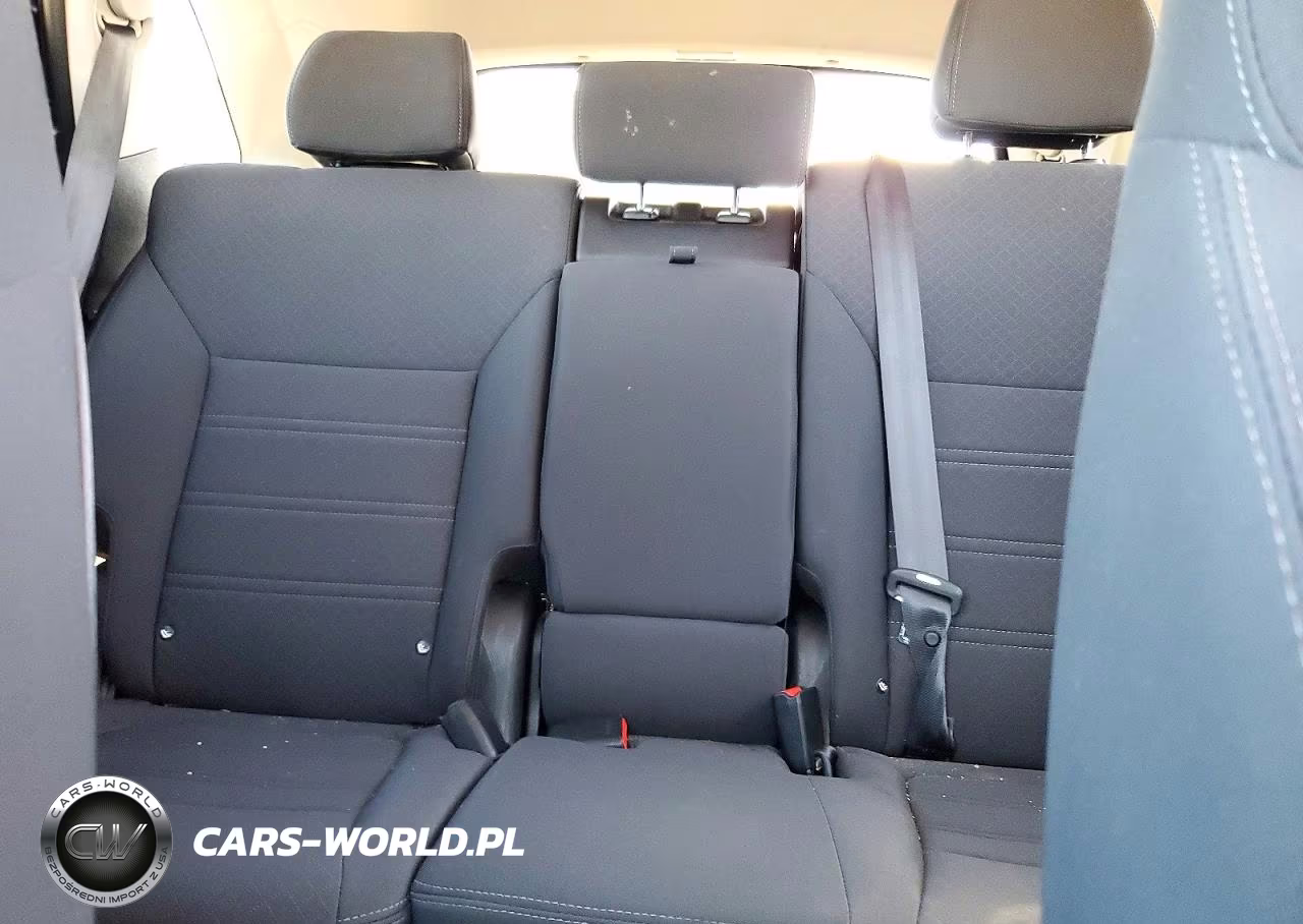 2019 Kia Sorento S V6 VIN:5XYPGDA56KG588561 - 10