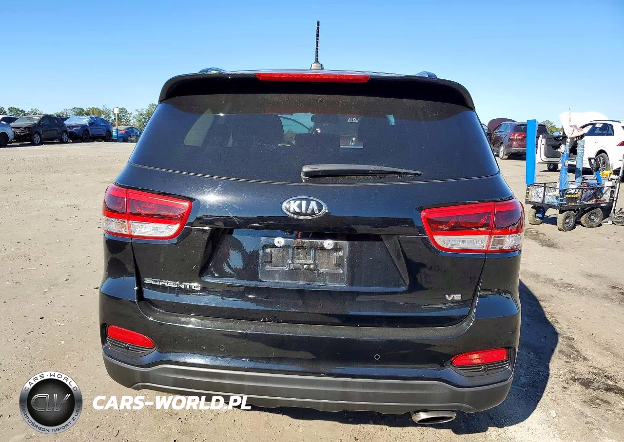 2019 Kia Sorento S V6 VIN:5XYPGDA56KG588561 - 6