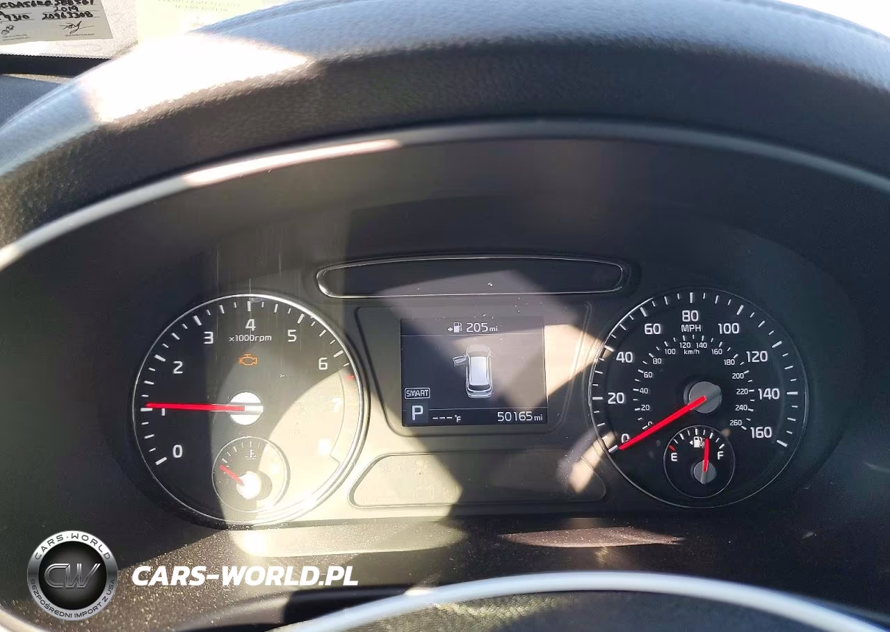 2019 Kia Sorento S V6 VIN:5XYPGDA56KG588561 - 9