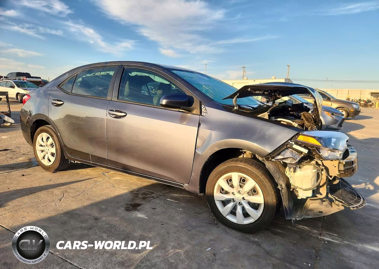 2016 Toyota Corolla Le VIN:5YFBURHE9GP530534 - 4